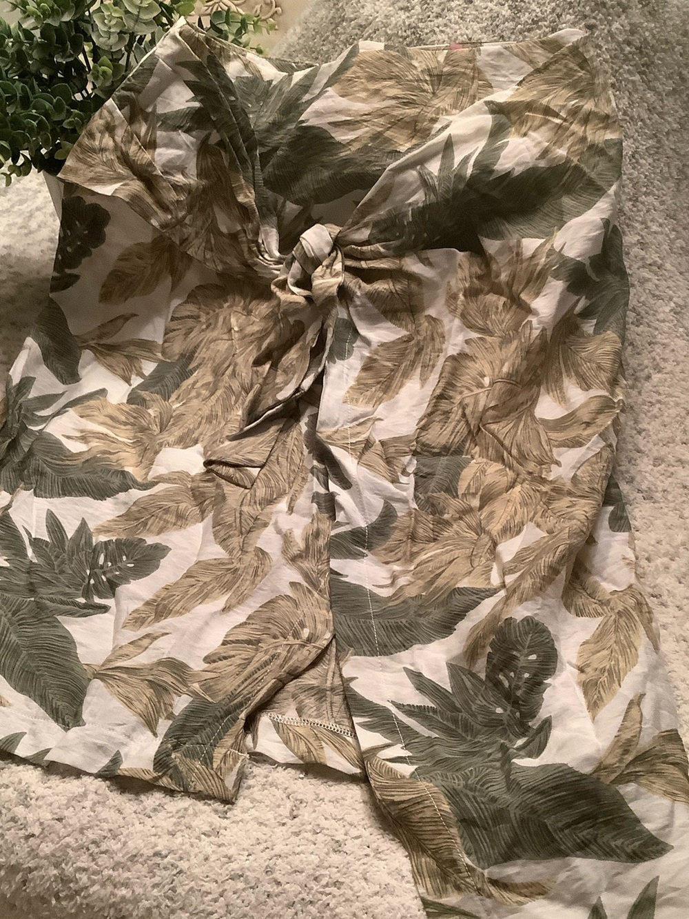 Tropical Leaf Design Tie-Front Lined Skirt in Olive & Tan, Calista Size Small RS